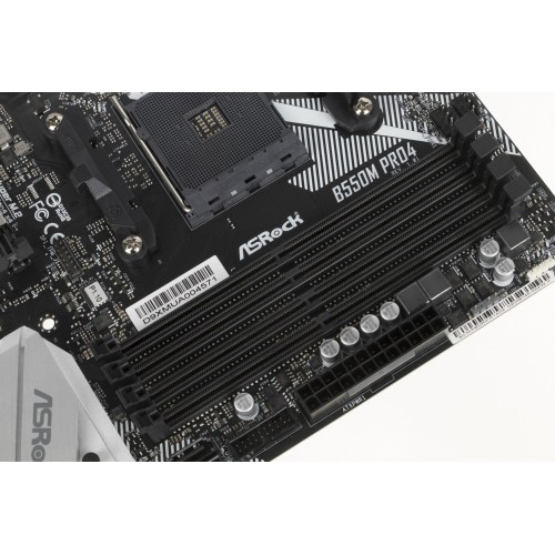 Материнская плата ASROCK B550M PRO4 (AM4, AMD B550, 4xDDR4,2xPCIe x16,2xPCI Ex1, 6 SATA3 , M.2, DP,HDMI,D-Sub, USB 3.2) mATX retail