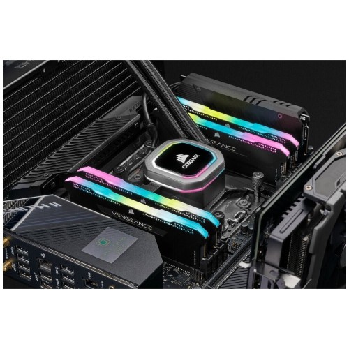 Память DDR4 2x16Gb 3200MHz Corsair CMH32GX4M2E3200C16 RTL Gaming PC4-25600 CL16 DIMM 288-pin 1.35В