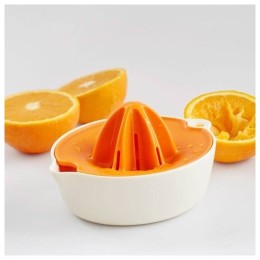 Соковыжималка FISKARS Functional Form 1016125 белый/оранжевый цитрусовая