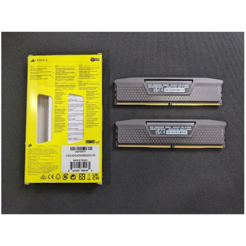 Память DDR5 2x16Gb 5200MHz Corsair CMK32GX5M2B5200C40 Vengeance RTL PC5-41600 CL40 DIMM 288-pin 1.25В
