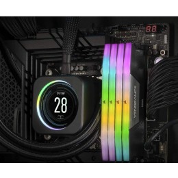 Модуль памяти Corsair Vengeance RGB  DDR5 Dimm CMH32GX5M2B5200C40 5200MHz 32GB 2x16GB Unbuffered, 40-40-40-77, XMP 3.0, Black Heatspreader, 1.25V (692850)