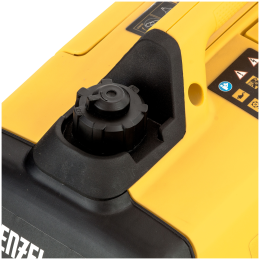 Генератор инверторный GT-2200iS, 2,2 кВт, 230 В, бак 4 л, закрытый корпус,  ручной старт// Denzel