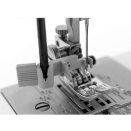 Швейная машина JANOME 7524A белый