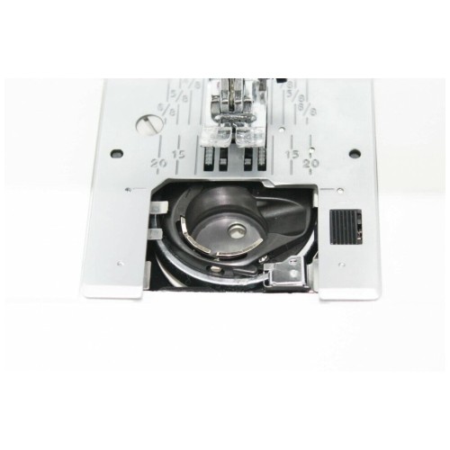 Швейная машина JANOME 7518A белый
