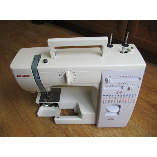 Швейная машина JANOME 423S белый