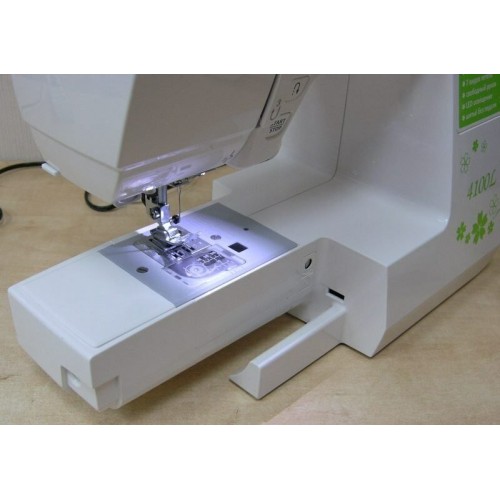 Швейная машина JANOME 4100L белый