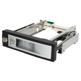 Сменный бокс для HDD Thermaltake Max4 N0023SN SATA II пластик/сталь серебристый hotswap 3.5"