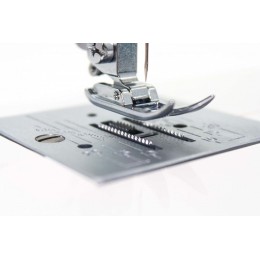 Швейная машина JANOME LEGEND LE-25