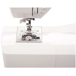 Швейная машина COMFORT 200A белый