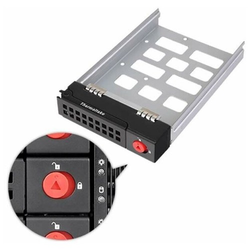 Сменный бокс для HDD/SSD Thermaltake Max 3504 SATA I/II/III/SAS металл черный hotswap 4