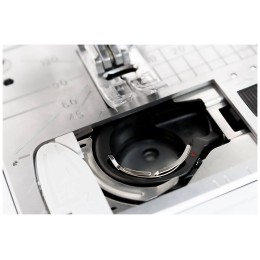 Швейная машина JANOME Skyline S3 белый