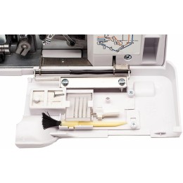 Машина-оверлок COMFORT 110 
