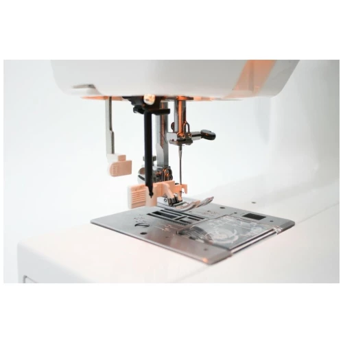 Швейная машина JANOME 7518A белый